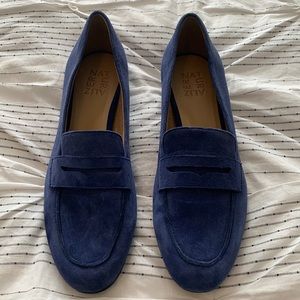 Naturalizer size 9.5M blue suede loafers. Like new
